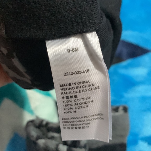 0-6 nike new born booties and toque - Picture 2 of 2